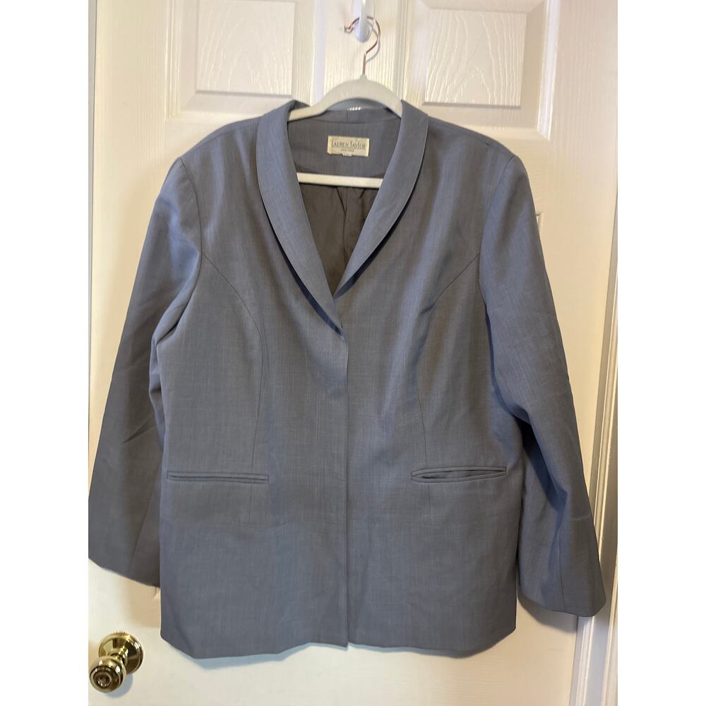 Lauren Taylor women’s gray 2x blazer polyester blend hidden buttons 0797-v